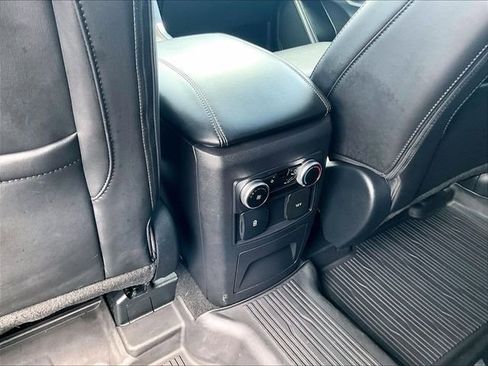 Used 2024 Ford Explorer XLT w/ Equipment Group 202A image 29