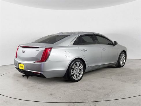 Used 2018 Cadillac XTS Luxury image 5