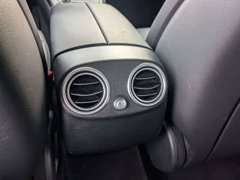 Certified 2022 Mercedes-Benz GLC 300 w/ Premium Package Lite image 33