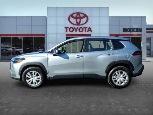 Used 2026 Toyota Corolla Cross L image 3