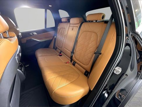 Certified 2025 BMW X5 xDrive40i w/ Premium Package AWD/4WD image 24