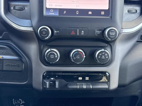 Used 2024 RAM 2500 Big Horn image 11