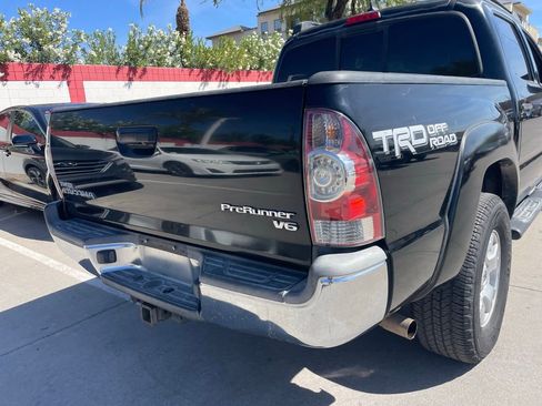 Used 2015 Toyota Tacoma PreRunner image 4