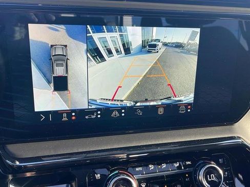 Used 2024 GMC Sierra 1500 AT4X image 18
