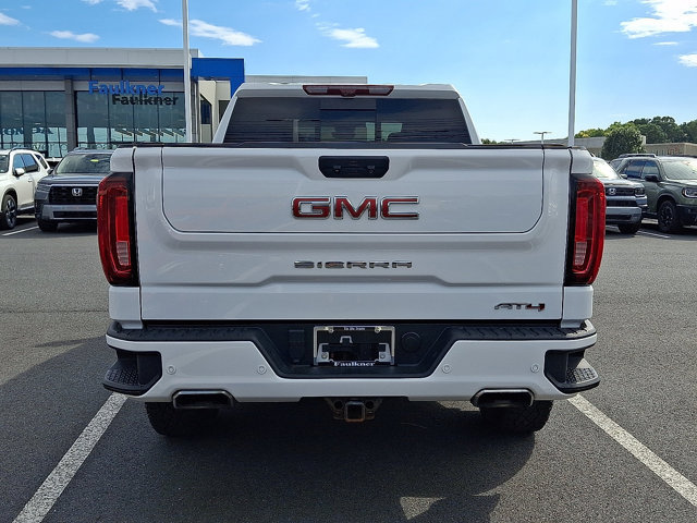 Used 2023 GMC Sierra 1500 AT4 w/ AT4 Premium Package AWD/4WD image 5