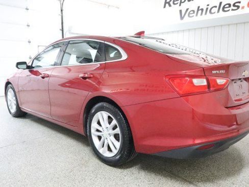 Used 2016 Chevrolet Malibu LT FWD image 3
