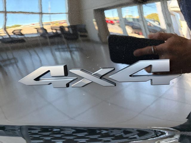New 2027 RAM 1500 Laramie w/ Night Edition AWD/4WD image 13