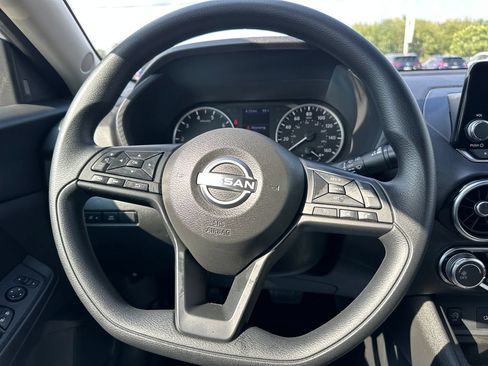 Used 2025 Nissan Sentra S FWD image 20