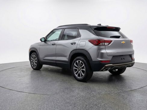 Used 2025 Chevrolet TrailBlazer LT image 6