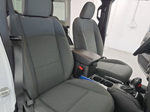 Used 2024 Jeep Wrangler Sport S image 10