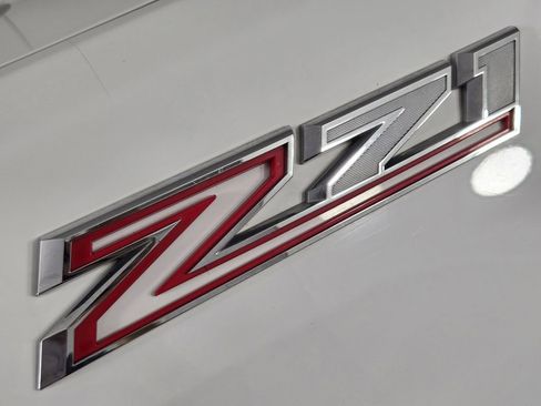Used 2024 Chevrolet Silverado 2500 LT AWD/4WD image 12
