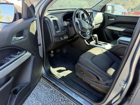 Used 2021 Chevrolet Colorado LT AWD/4WD image 11