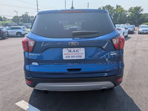 Used 2019 Ford Escape SE FWD image 5