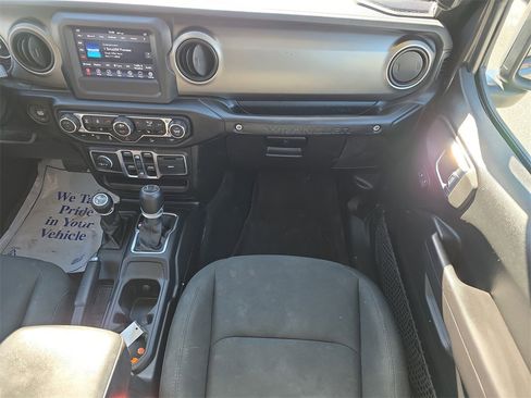 Used 2020 Jeep Wrangler Unlimited Sport S image 17