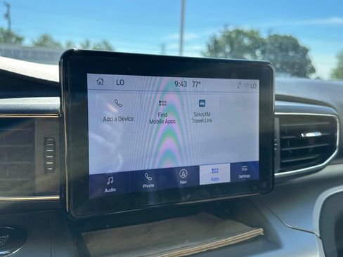Certified 2022 Ford Explorer XLT w/ Equipment Group 202A AWD/4WD image 36