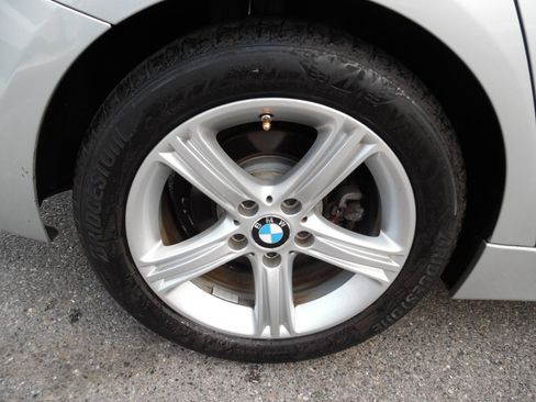 Used 2015 BMW 320i xDrive Sedan AWD/4WD image 24