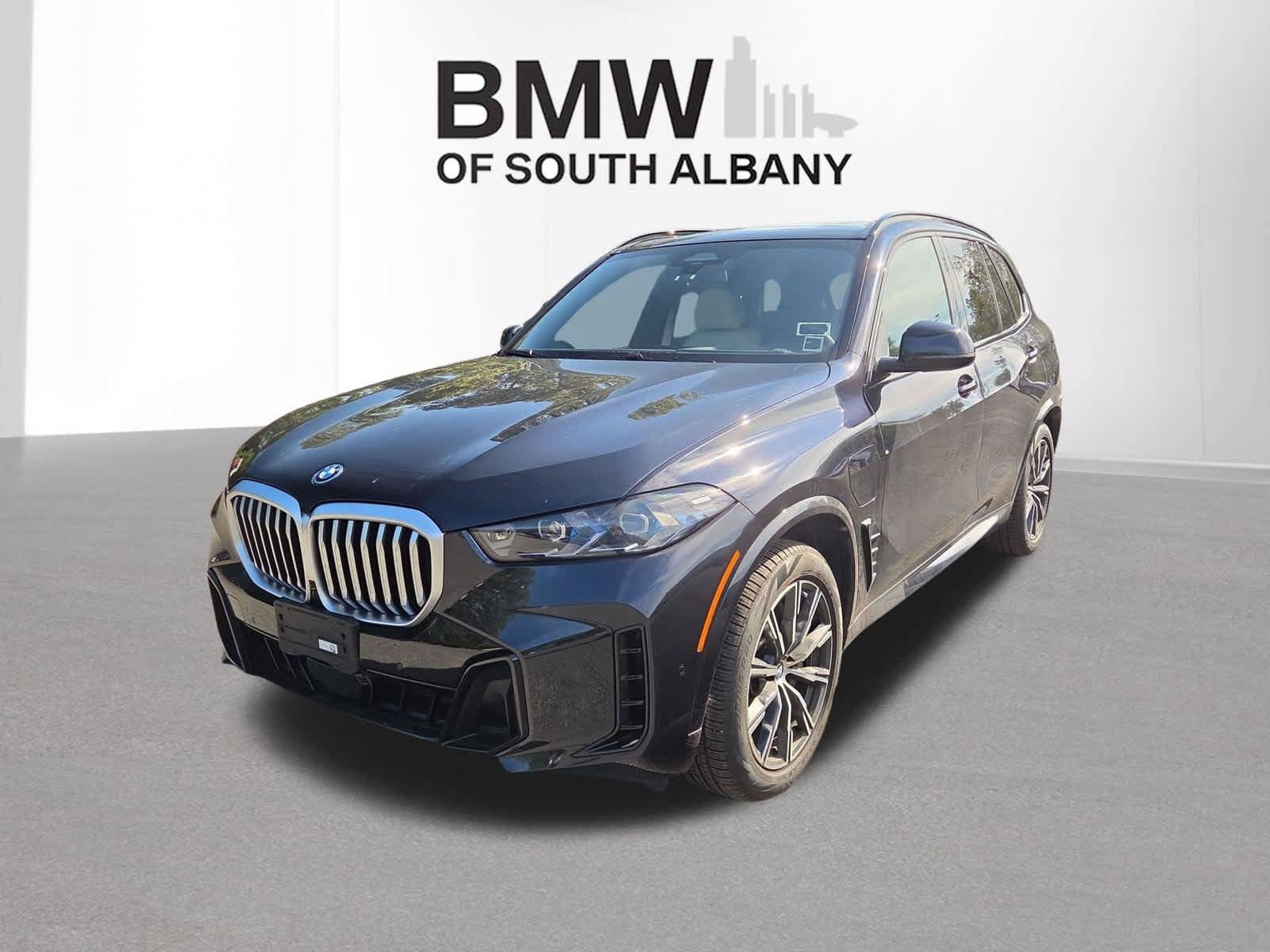 Used 2025 BMW X5 xDrive50e w/ M Sport Package AWD/4WD image 7