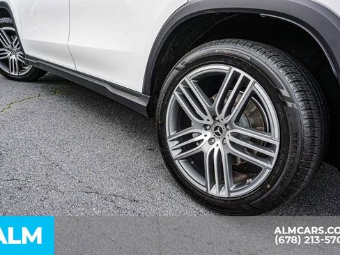 Used 2025 Mercedes-Benz GLS 450 4MATIC image 16