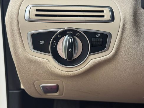 Used 2017 Mercedes-Benz C 300 4MATIC Sedan image 30