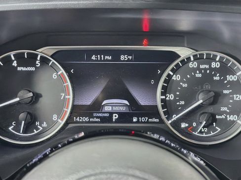 Used 2023 Nissan Rogue SV FWD image 19