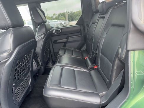 Used 2025 Ford Bronco Badlands AWD/4WD image 11