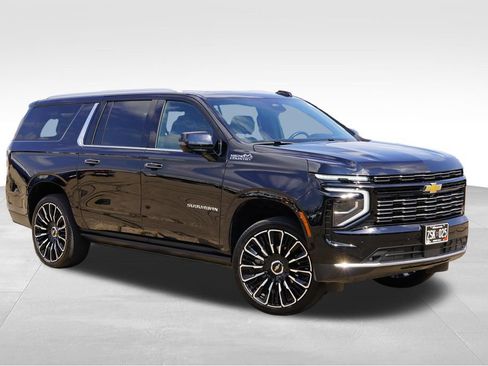 Certified 2026 Chevrolet Suburban High Country AWD/4WD image 1