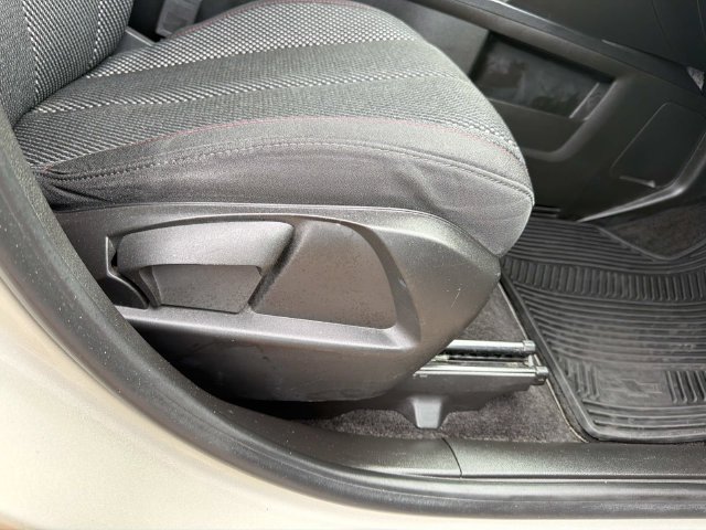 Used 2016 Chevrolet Equinox LS FWD image 14