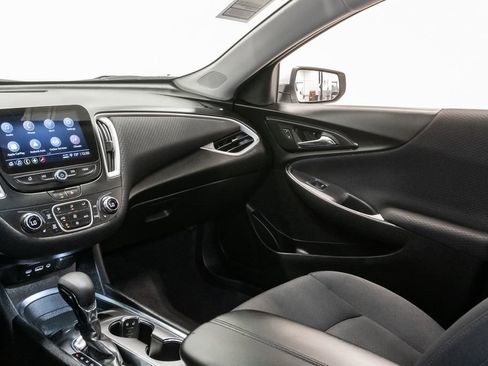 Used 2023 Chevrolet Malibu LT FWD image 11