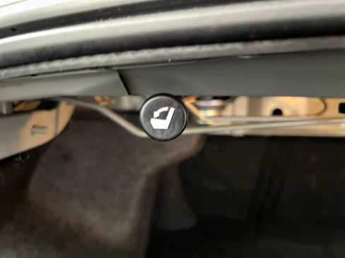 Used 2024 Nissan Altima 2.5 SV AWD/4WD image 33