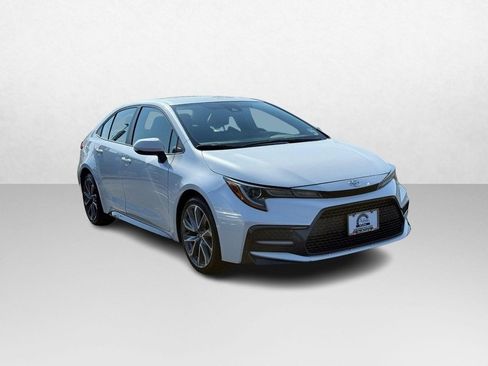 Used 2022 Toyota Corolla SE image 9