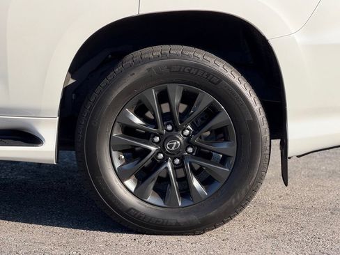 Used 2021 Lexus GX 460 Premium w/ Premium Plus Package AWD/4WD image 3