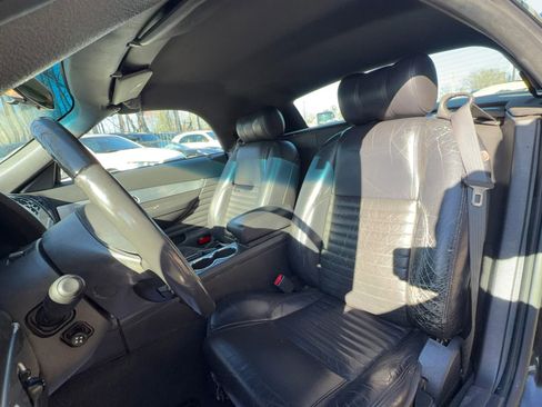 Used 2002 Ford Thunderbird RWD image 16