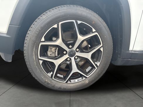 Used 2025 Jeep Compass Limited AWD/4WD image 38