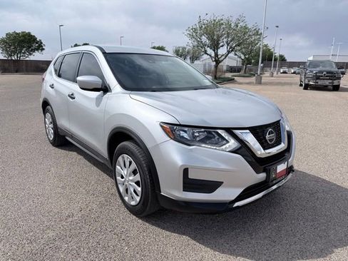 Used 2020 Nissan Rogue S FWD image 4