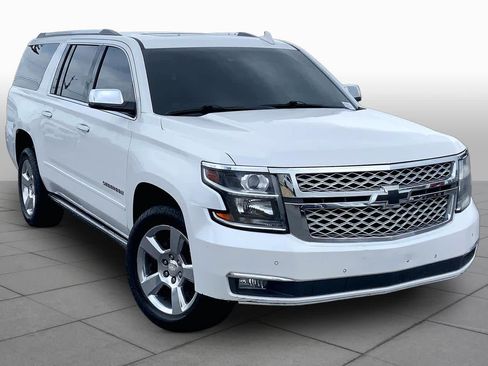 Used 2017 Chevrolet Suburban Premier RWD image 3