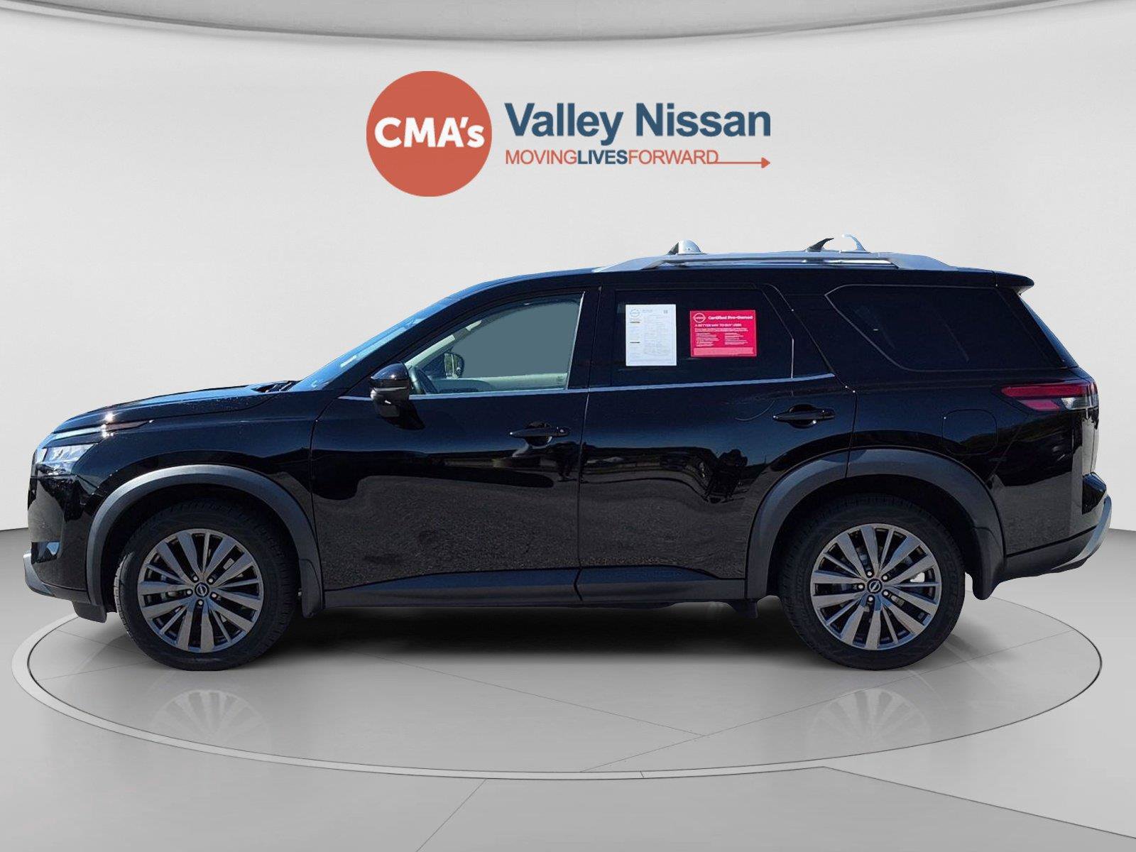 Certified 2024 Nissan Pathfinder SL w/ SL Premium Package AWD/4WD image 2