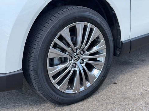 Used 2021 Toyota Venza Limited w/ Advanced Technology Package AWD/4WD image 26