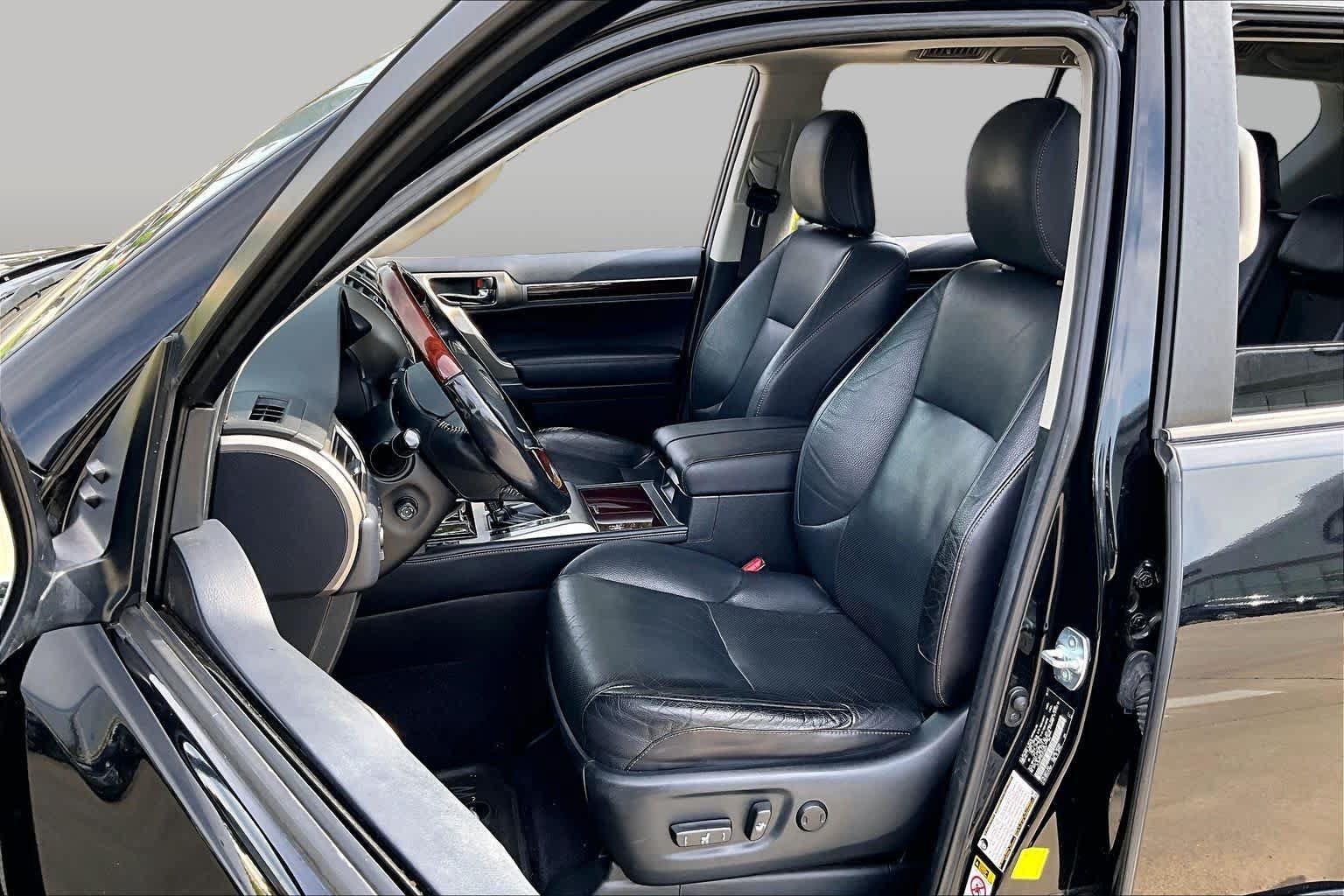 Used 2018 Lexus GX 460 Premium w/ Premium Package AWD/4WD image 8