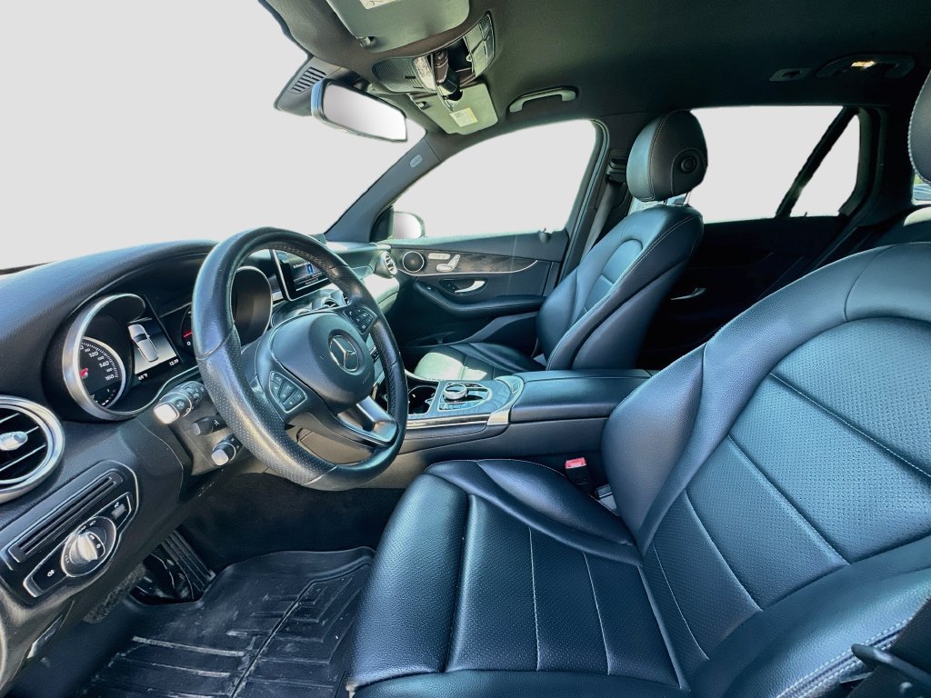 Used 2018 Mercedes-Benz GLC 300 4MATIC image 21