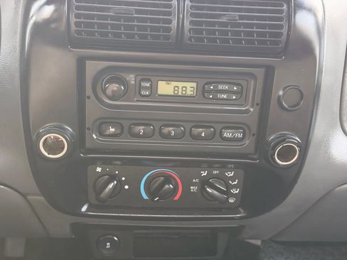 Used 2011 Ford Ranger XL image 23