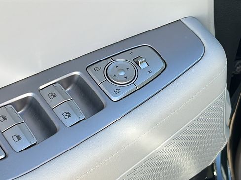 Used 2022 Hyundai Palisade SEL w/ Convenience Package image 12