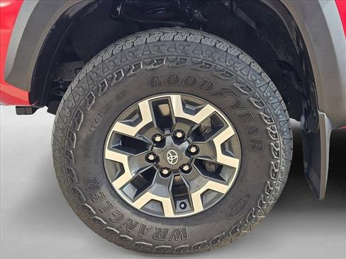 Used 2023 Toyota Tacoma TRD Off-Road image 21