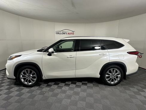 Used 2020 Toyota Highlander Limited image 3