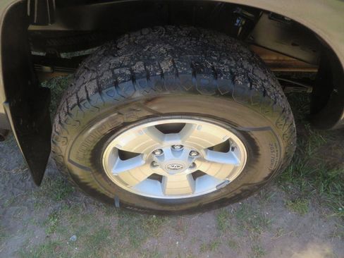 Used 2015 Toyota Tacoma PreRunner w/ TRD Sport Package image 26