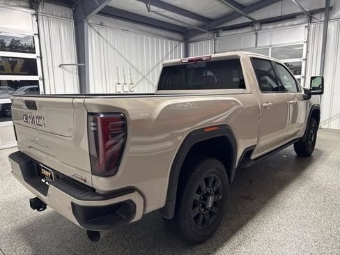 Used 2026 GMC Sierra 2500 AT4 AWD/4WD image 18