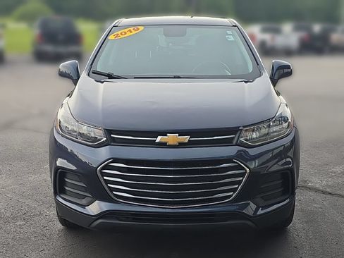 Used 2019 Chevrolet Trax LS w/ Tint and Cruise Package AWD/4WD image 10