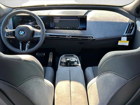 Used 2026 BMW iX xDrive60 w/ M Sport Package AWD/4WD image 15