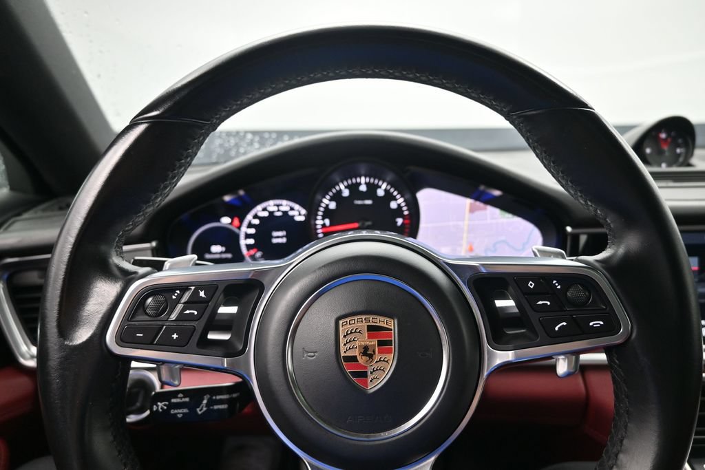Used 2019 Porsche Panamera image 12