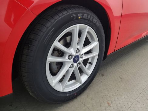 Used 2016 Ford Focus SE FWD image 31