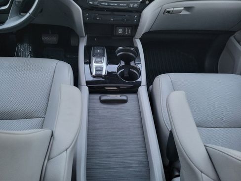 Used 2018 Honda Pilot Elite image 31